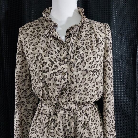 NWOT! ANN TAYLOR LOFT! BEIGE, CREAM, BROWN LEOPARD CHIFFON FLUTTERY DRESS! SZ 4 - Picture 3 of 11